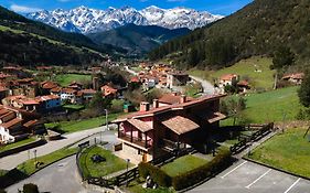 Apartamentos La Montana